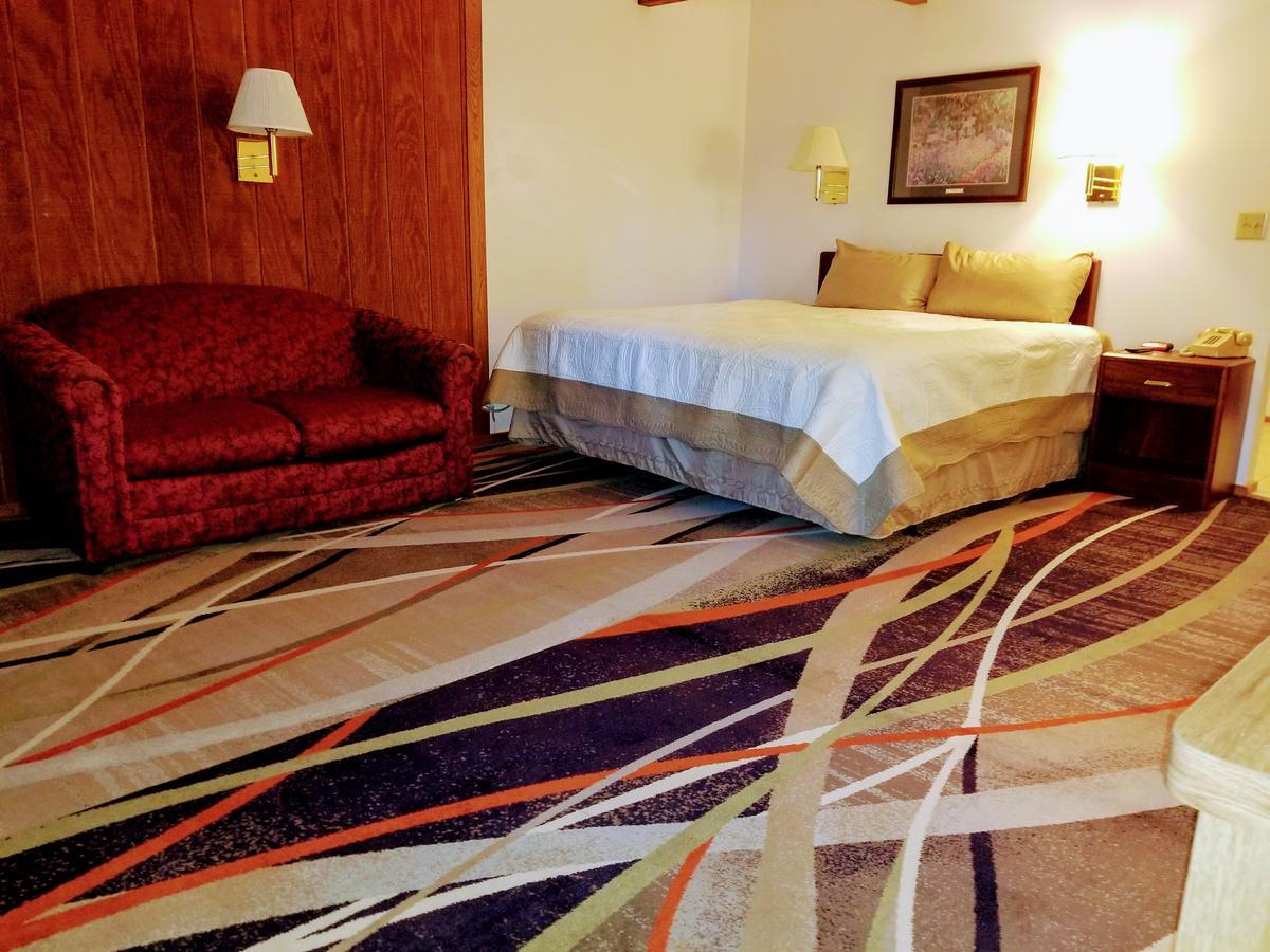 Hotel Round Barn